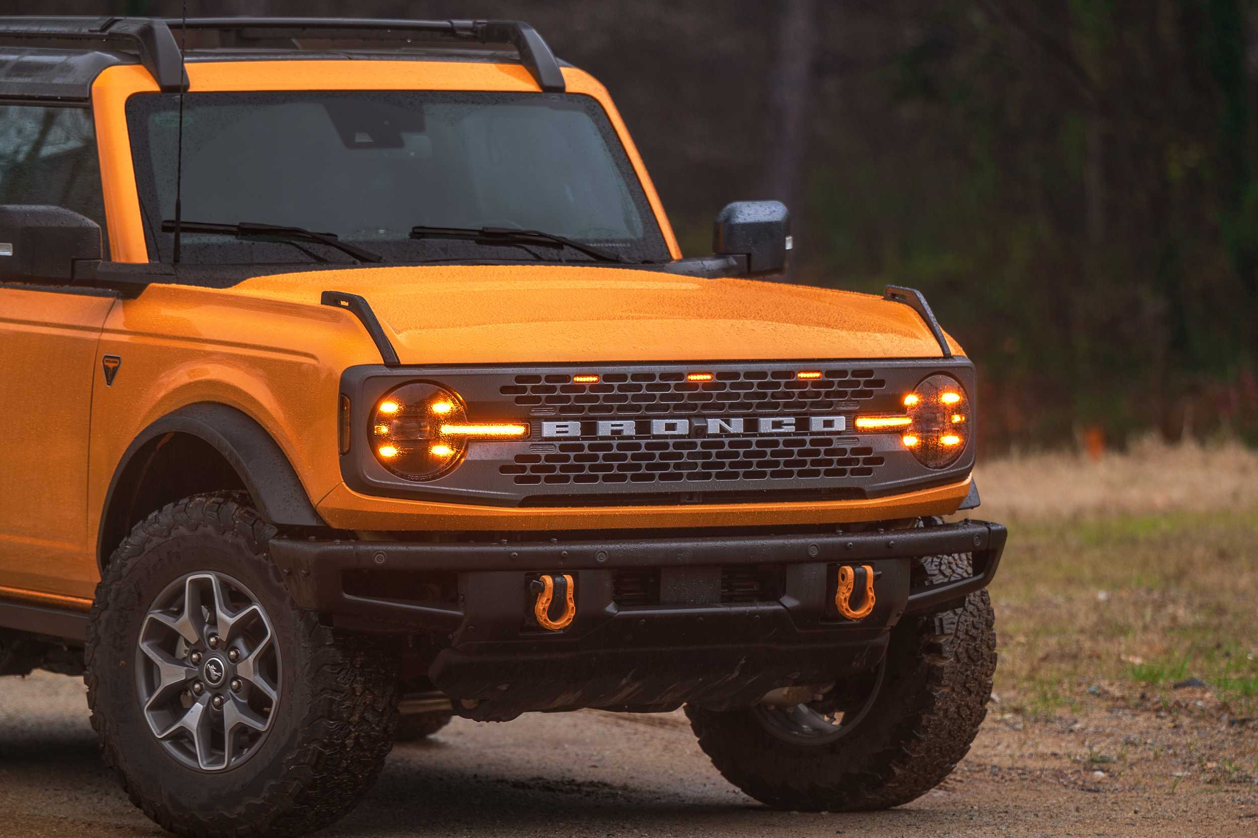 2021+ Bronco Amber DRL Heads and Red Tails-3