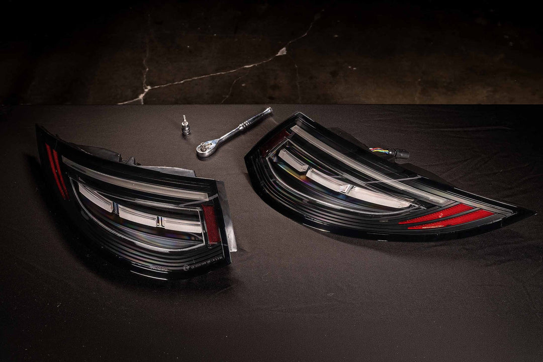 Founders Tail Lights: Porsche 997.2 (Set /Smoked Lens)