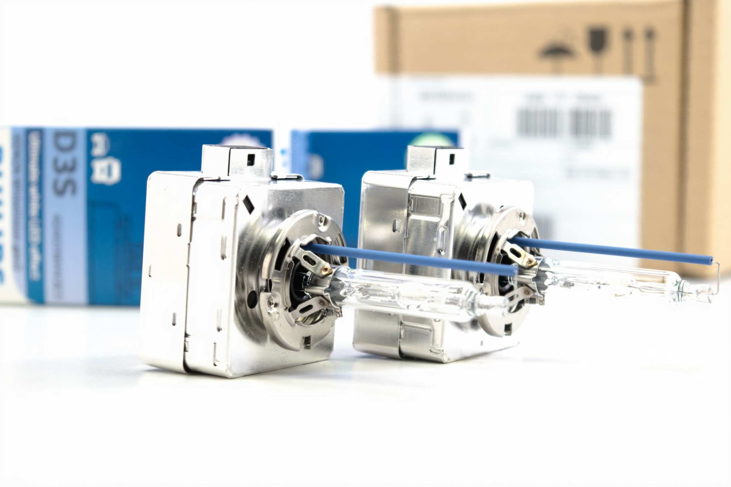 D3S: Philips 42403 WHV2 (5000K)-7