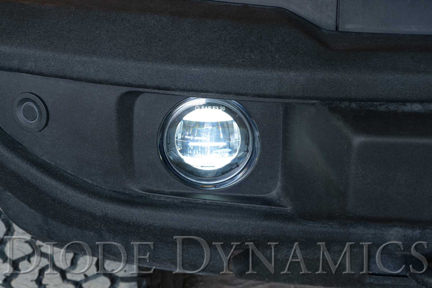 Elite Series Fog Lamps for 2016 Nissan Titan XD (pair)-