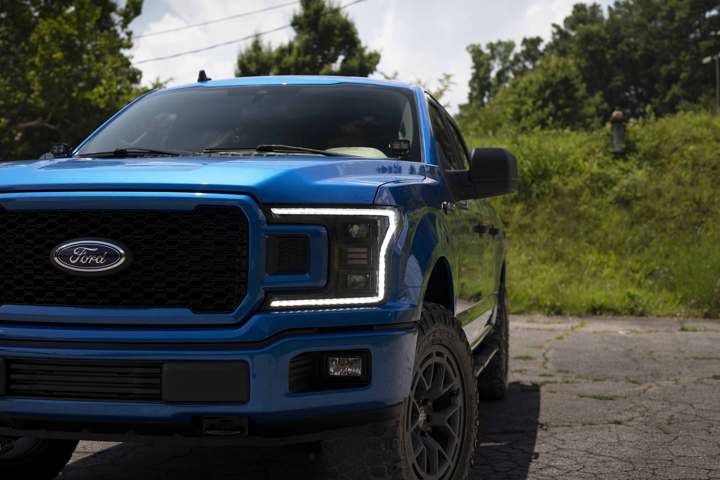 Ford F-150 (18-20): Morimoto XB Hybrid LED Headlights-7