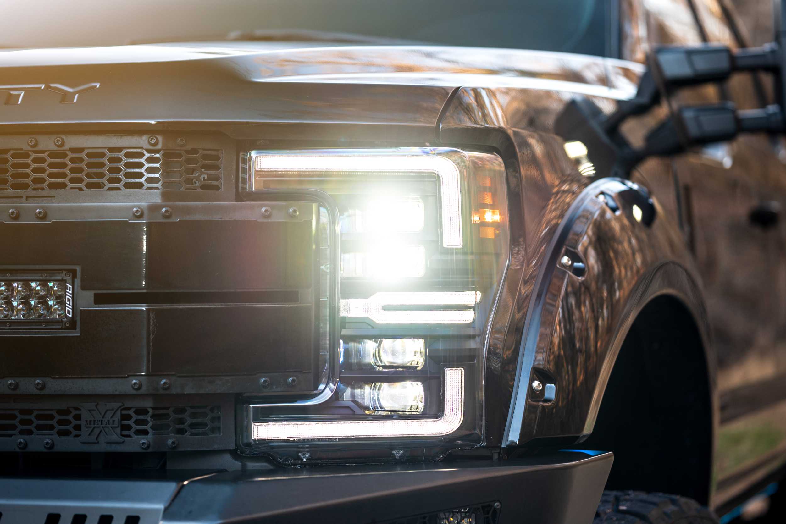 Ford Super Duty (17-19): Morimoto XB LED Headlights (GEN 2)-8