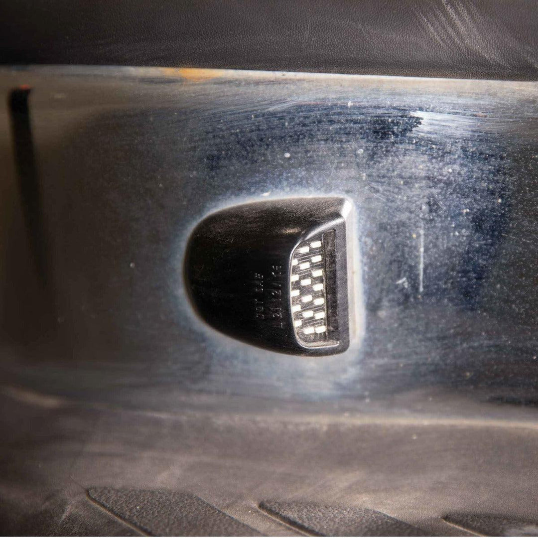 Form Lighting 1999-2013 Chevrolet Silverado LED License Plate Lights (pair)-3