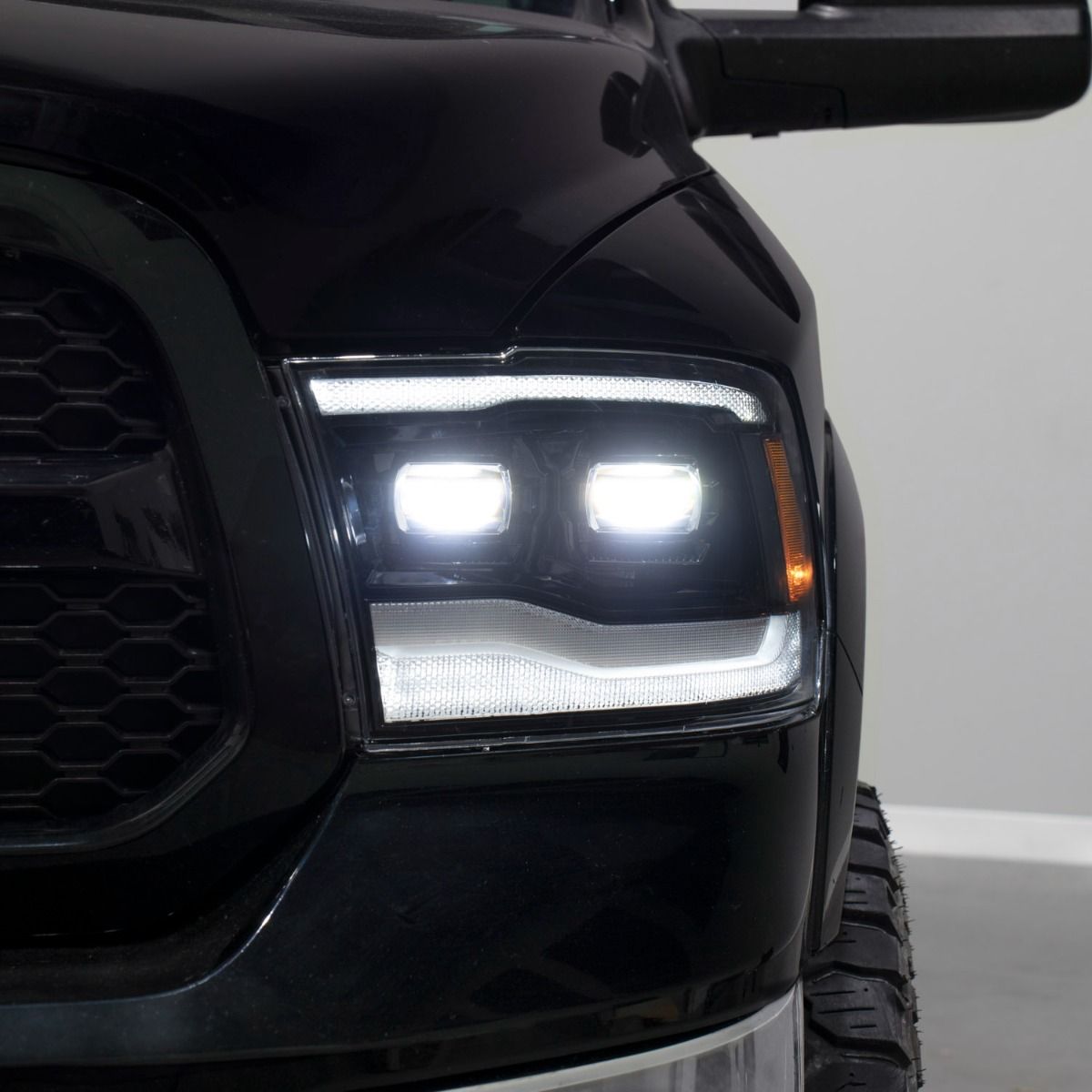AUTOWIKI Chrome Headlights Pair – For 2009-2018 Dodge Ram 1500 2500 3500
