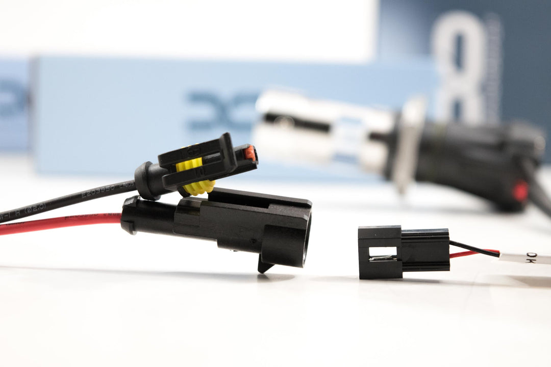 H4/9003 Bi-Xenon: XTR HID Bulbs (Pair)-2