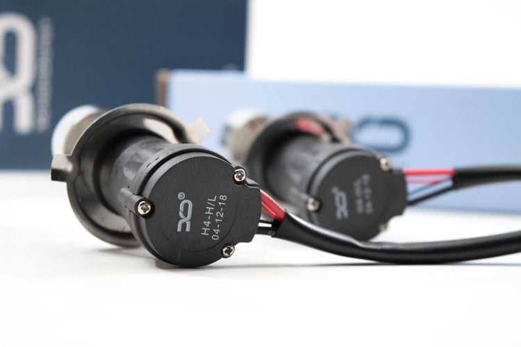 H4/9003 Bi-Xenon: XTR HID Bulbs (Pair)-3