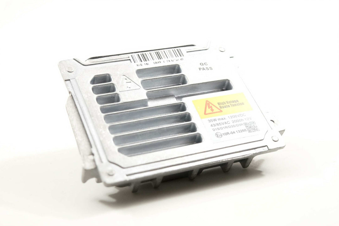 OE Replacement: Valeo 63117180050-BL211