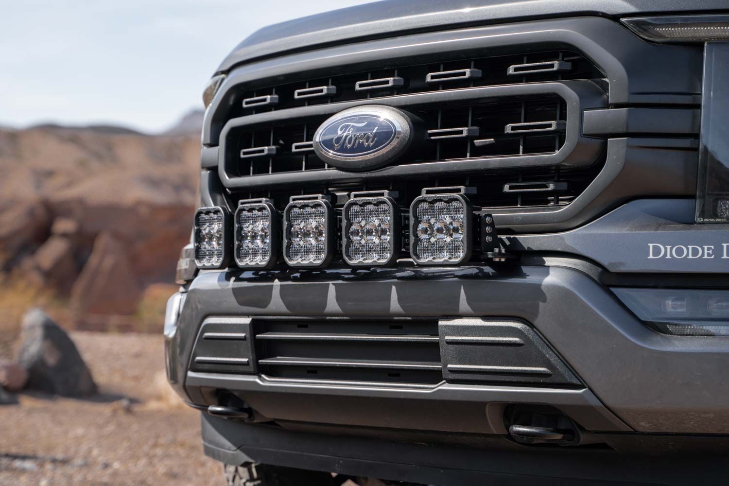 SS5 Grille CrossLink Lightbar Kit for 2021-2023 Ford F-150-5